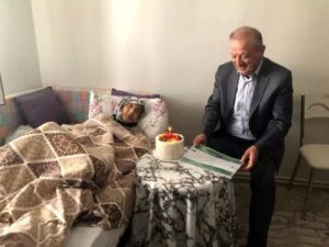 107 yasindaki cinara dogum gunu kutlamasi i7VlTBv4.jpg