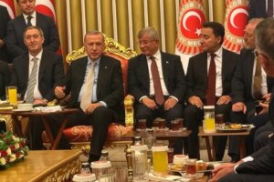 ankara kulislerini calkalayan iddia ak partiden ali babacana don teklifi rDLxTs2U.jpg