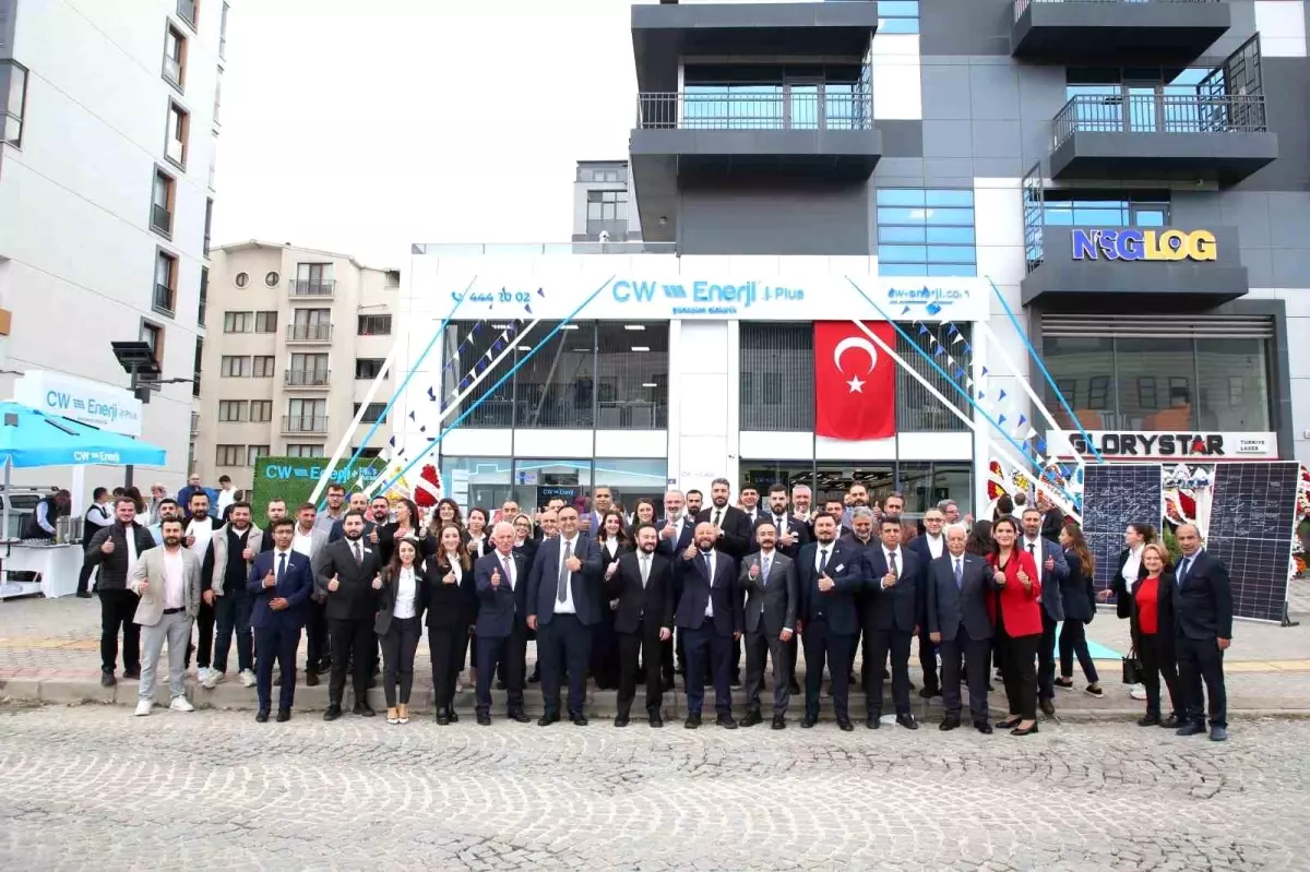 cw enerjinin yeni plus bayisi bursada torenle acildi ECNlcbb9.jpg