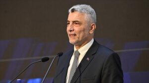 eylulde 1 milyar dolar civarinda cari fazla tahmin ediyoruz AbdBMsF6.jpg