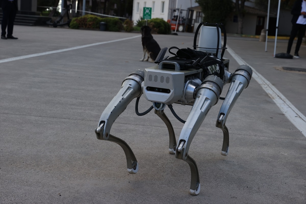 yerli robot kopek proteo 2026 basinda goreve hazir olacak Gm6B9Hvd.jpg