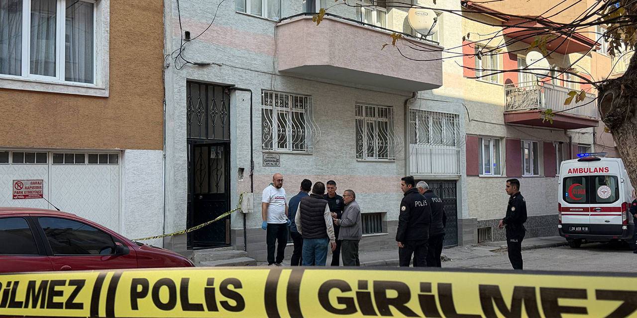 70 yasindaki kadin bogazi kesilmis halde bulundu MA6rz8mb.jpg