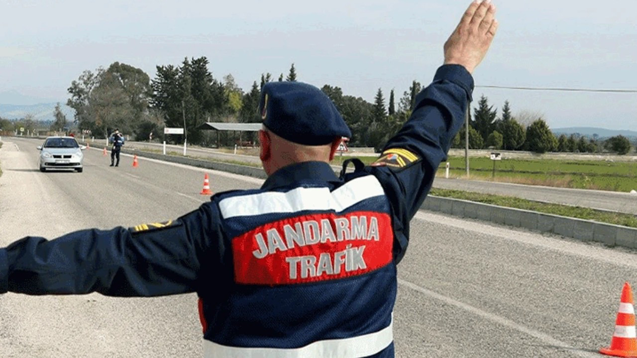 Akçakale’de Trafik Güvenliğini Tehlikeye Atan Sürücüye Dev Cezalar