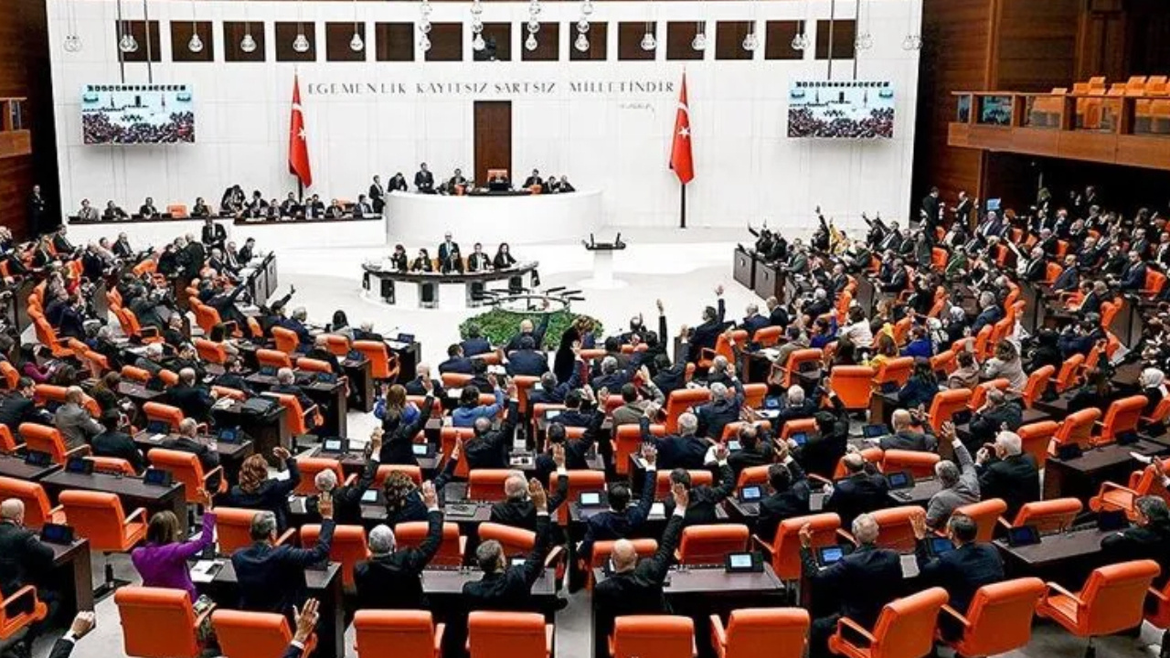Son Dakika | YENİ Parti resmen ana muhalefet: Meclis’e eklendi